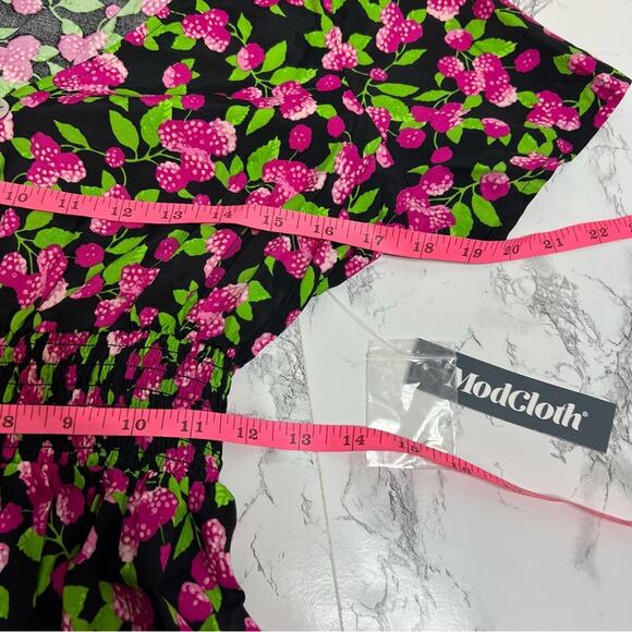 NWT Modcloth Midi Dress smocked waist raspberry print Sz S - Picture 5 of 6